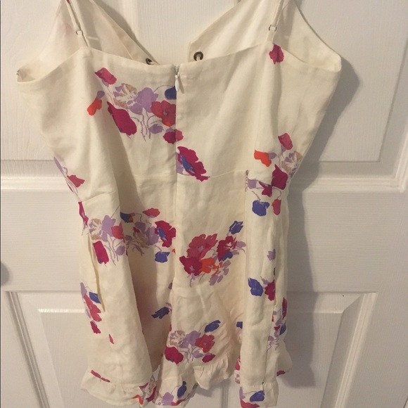 MINKPINK falling blooms tie front romper size xs - Picture 3 of 4